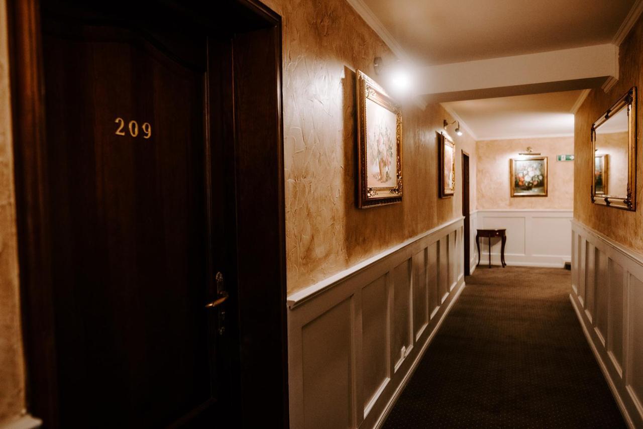 Hotel Senator Zamość Esterno foto